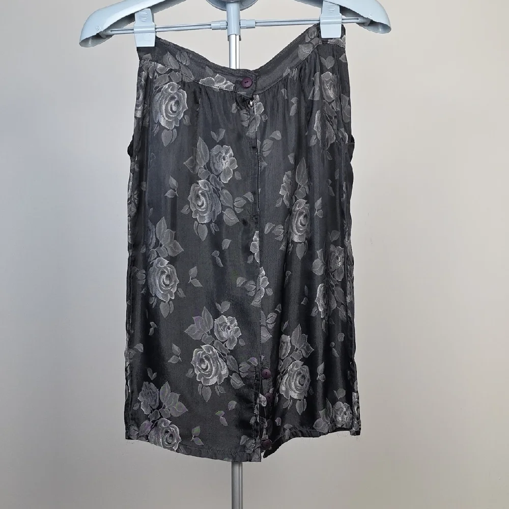 VINTAGE 19th AVENUE Floral Button-Back Skirt – Black & Silver Roses - Picture 3 of 8
